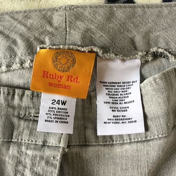 Ruby Rd. Light Gray Wash Sequin & Fray Detail Jean - Picture 5 of 5